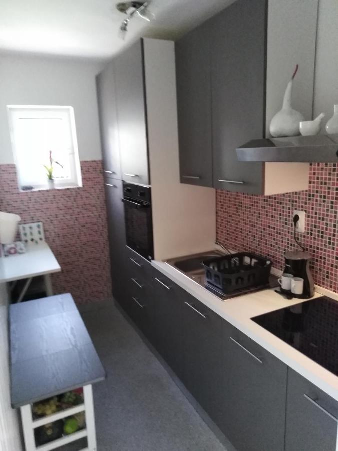 Apartman Mimi Klenovica Luaran gambar